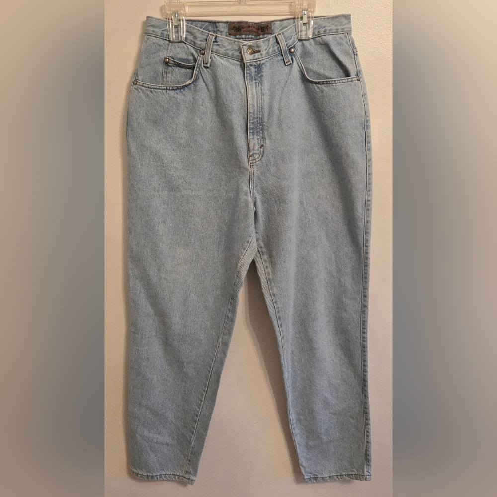 Levi's Vintage 900 Series Lightwashed Womens High Waisted Tapered Leg Jeans 18